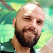 Profesor de Inglés dinámico con amplia experiencia